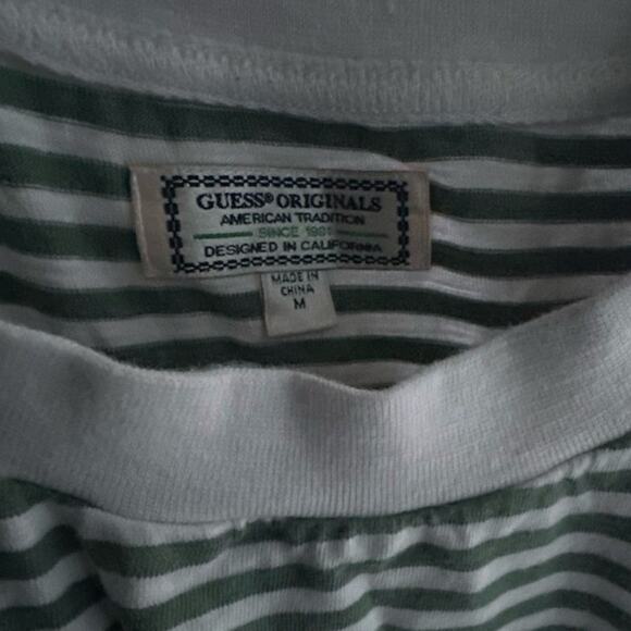 Vintage Guess Originals White & Green Striped Tee with Embroidered Logo – Size M - Picture 3 of 6